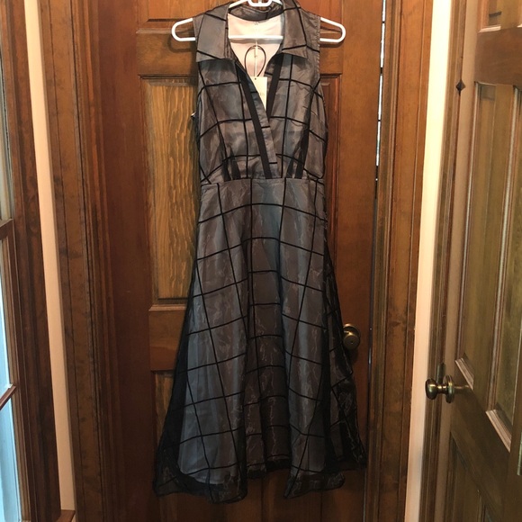 MODESEES Dresses & Skirts - Elegant Black Grid Pattern Dress